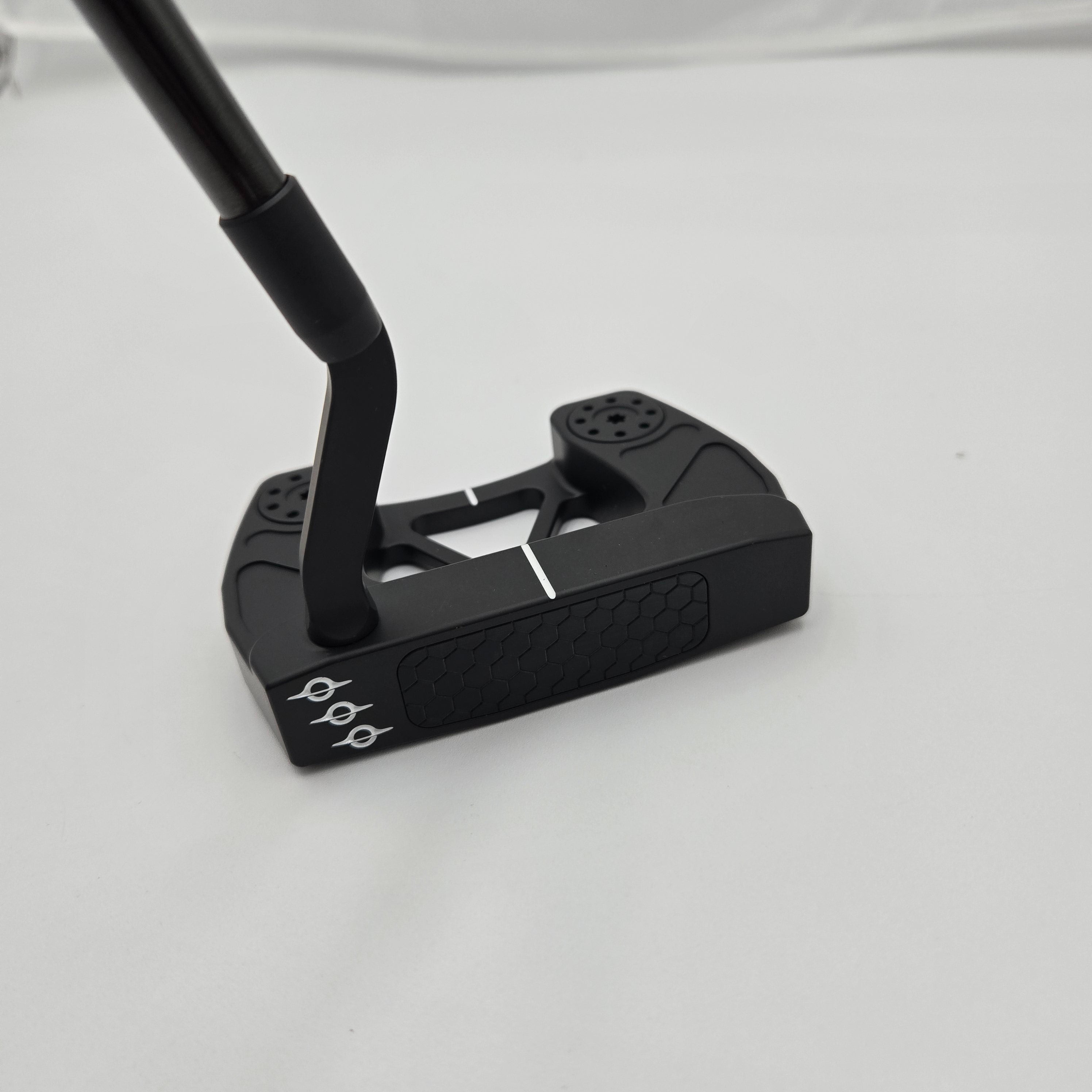 #106 Goliath/ 34''/ LEFTY / Black (9/10)