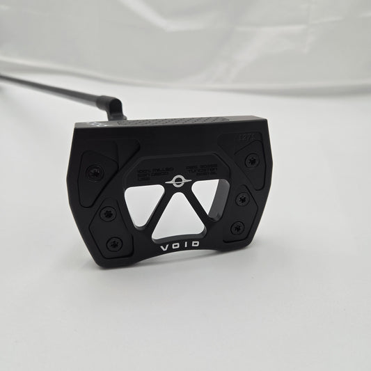 #106 Goliath/ 34''/ LEFTY / Black (9/10)