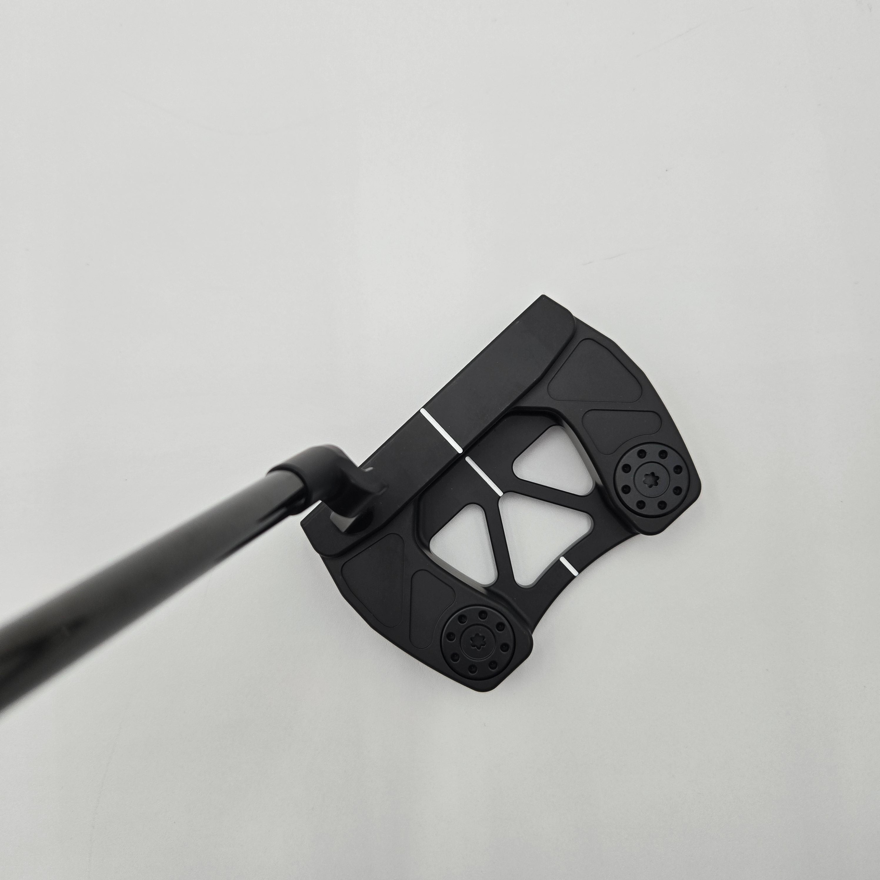 #107 Goliath / 34''/ Right Hand/ Black (9/10)