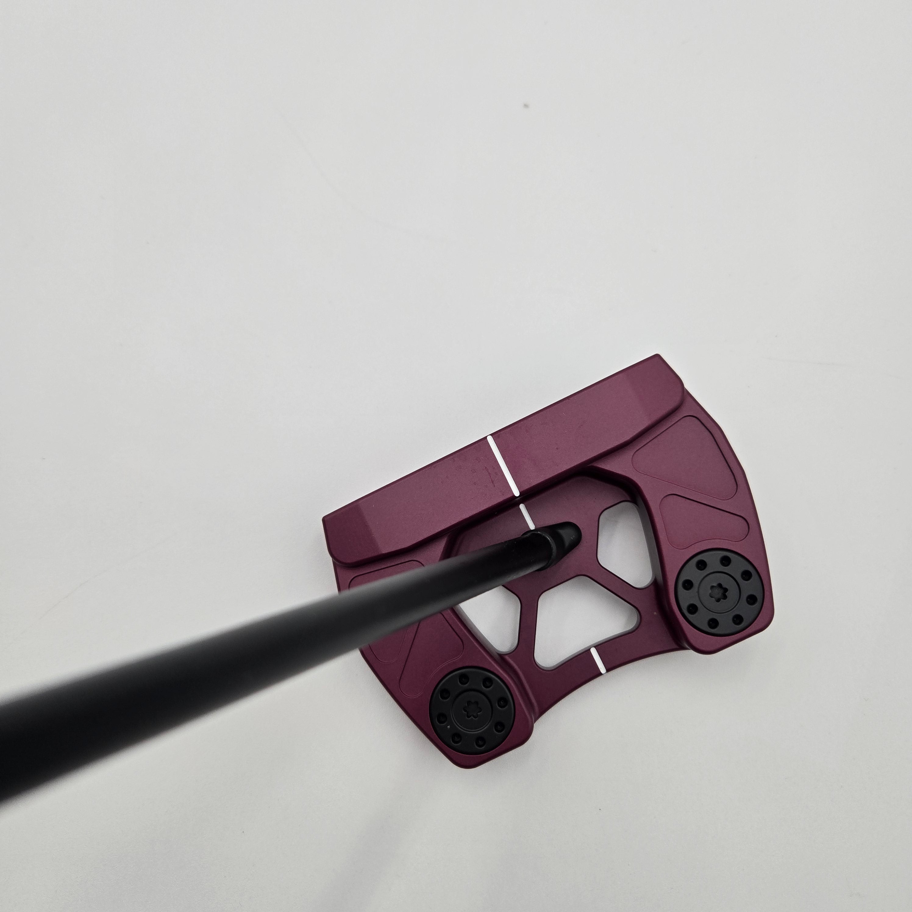 #112 Goliath CenterFire / 34''/ Right Hand/ Black Cherry (10/10)