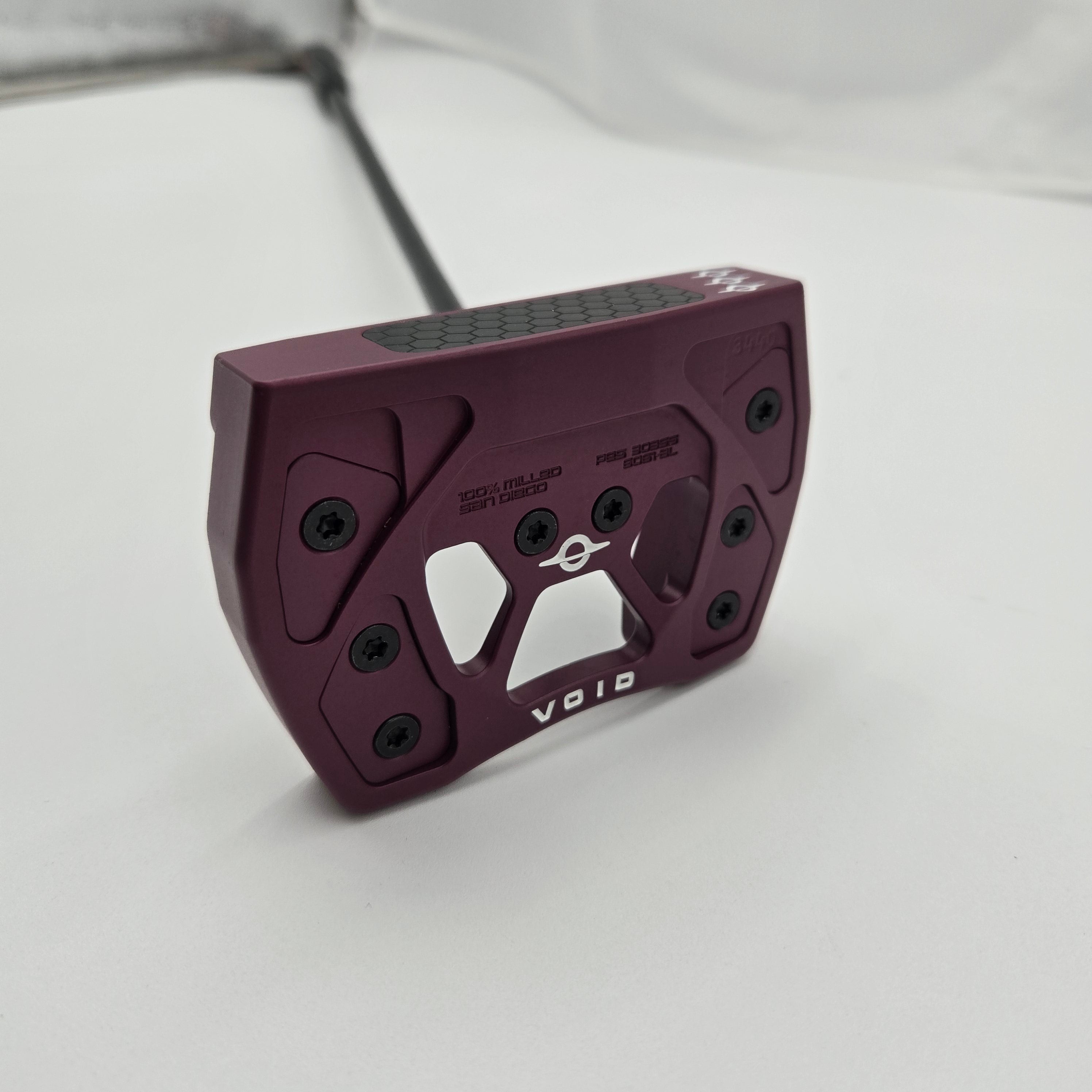 #112 Goliath CenterFire / 34''/ Right Hand/ Black Cherry (10/10)