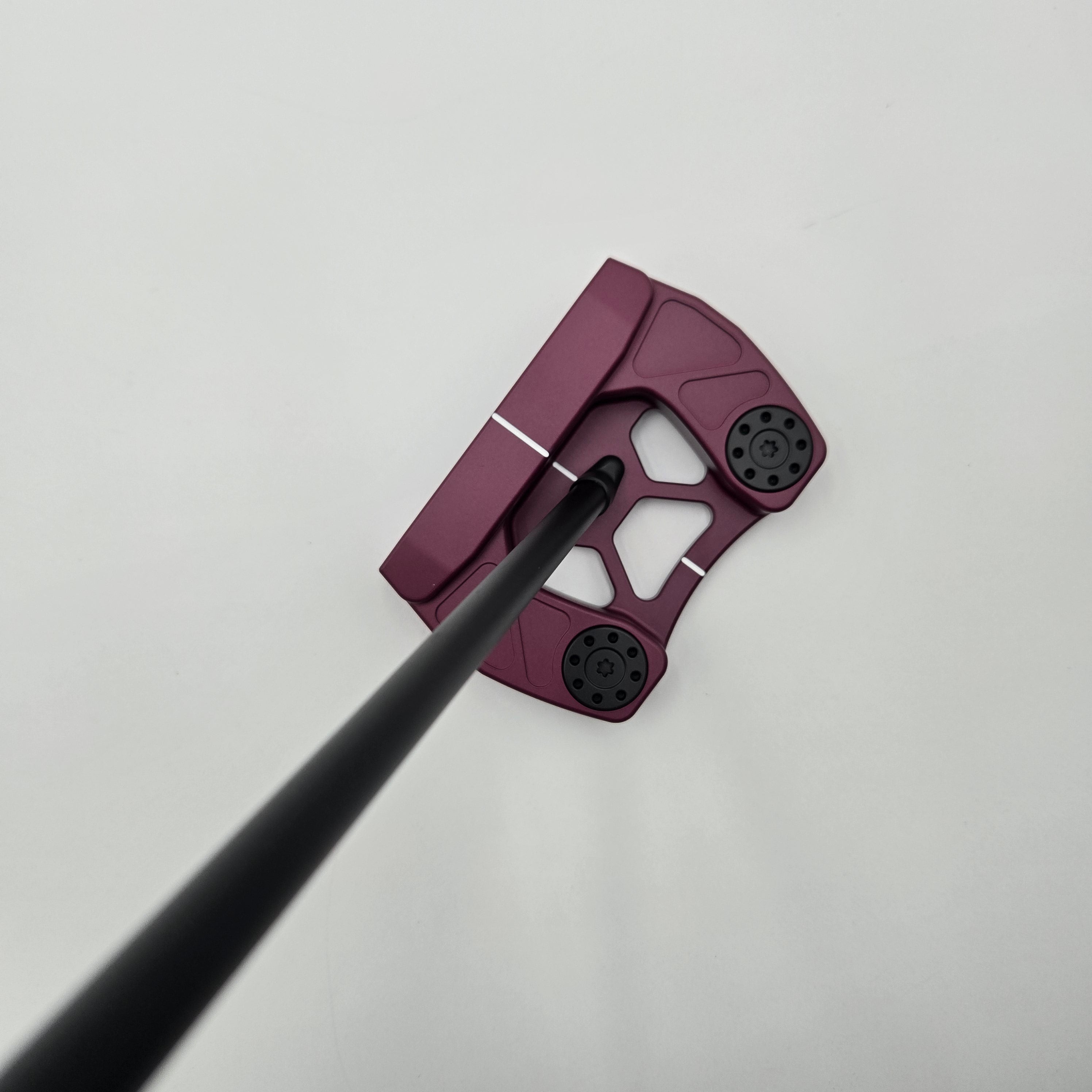 #116 Goliath CenterFire / 33''/ Right Hand/ Black Cherry (9/10)