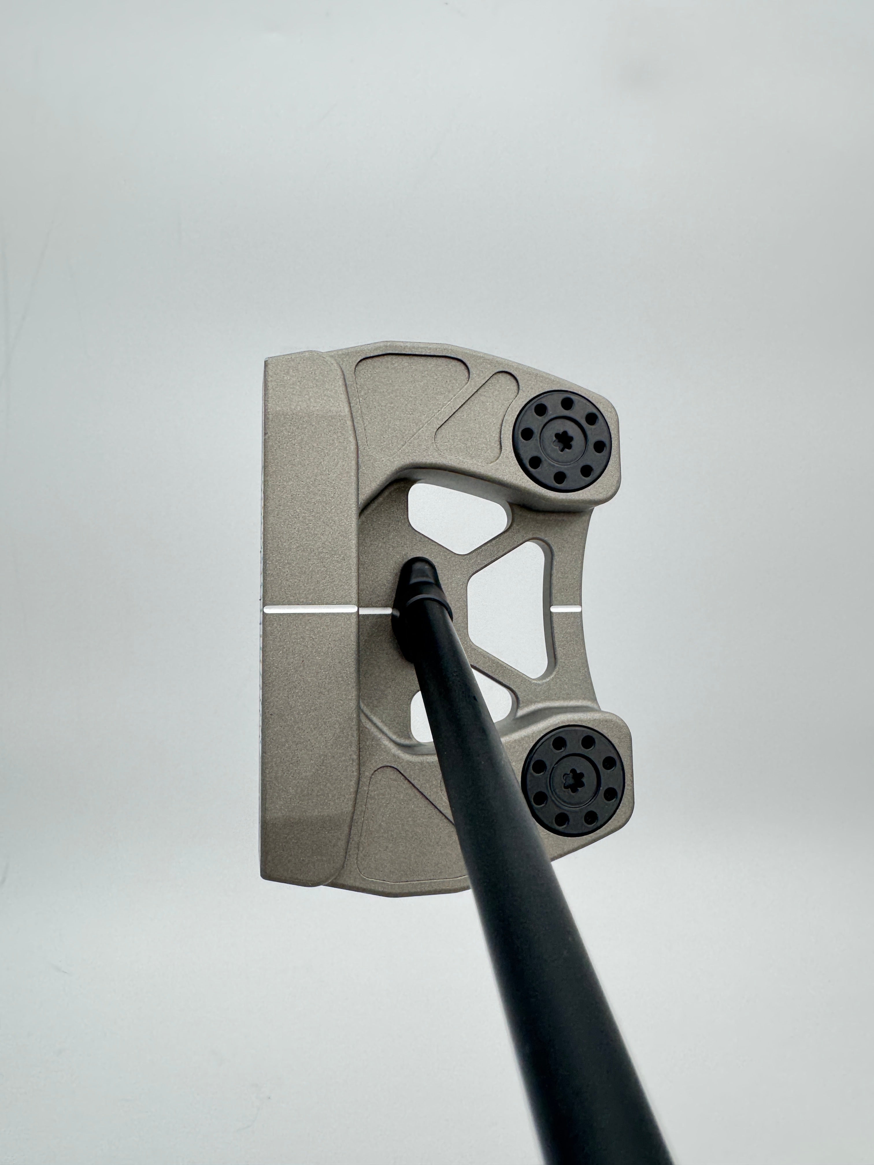 Goliath CenterFire | 32.5''  68° Lie Angle | Super Stroke 2.0XL | Silver (9/10) #160